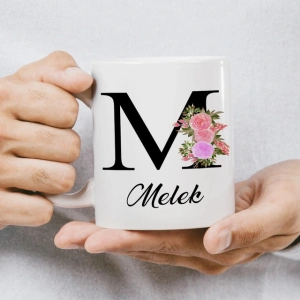 M Harfi Çiçekli İsme Özel Kupa