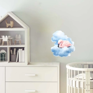 Mavi Bulutlar Arasında Uzanmış Pembe Flamingo Duvar Çıkartması