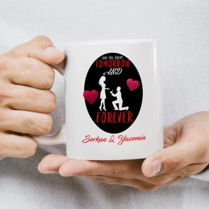 Salıncakta Aşk Ağacı Sevgililer Günü Kupası