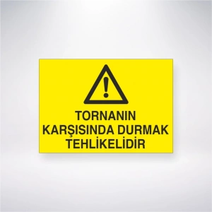 Tornanın Karşısında Durmak Tehlikelidir Sticker 20X28 Cm