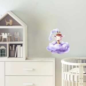 Yıldızlı Mor Bulut Üzerinden Bakan Sevimli Zürafa Duvar Çıkartması