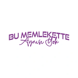 Bu Memlekette Aynısından Yok Sticker 17x17 Cm Mor
