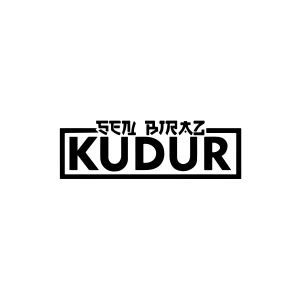Sen Biraz Kudur Sticker 17x17 Cm Siyah