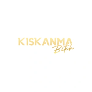Kıskanma Bitch Araba STİCKER 17x17 Cm Gold