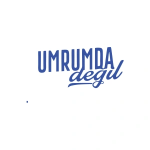 Umrumda Değil Araba Sticker 17x17 Cm Mavi