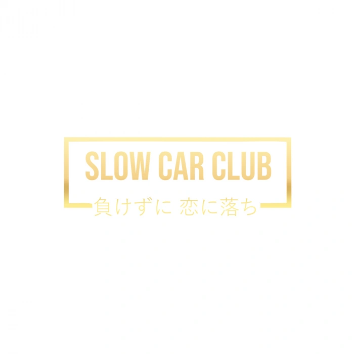 Slow Car Club Araba Sticker 17x17 Cm Gold