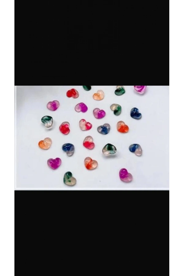 Renkli 3D Fosforlu Kalp Charm Tırnak Süsleri – 10 Adet