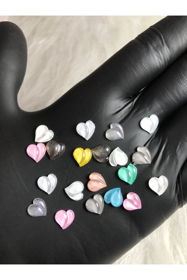 Renkli 3D Çift Kalp Charm Tırnak Süsleri – 20 Adet