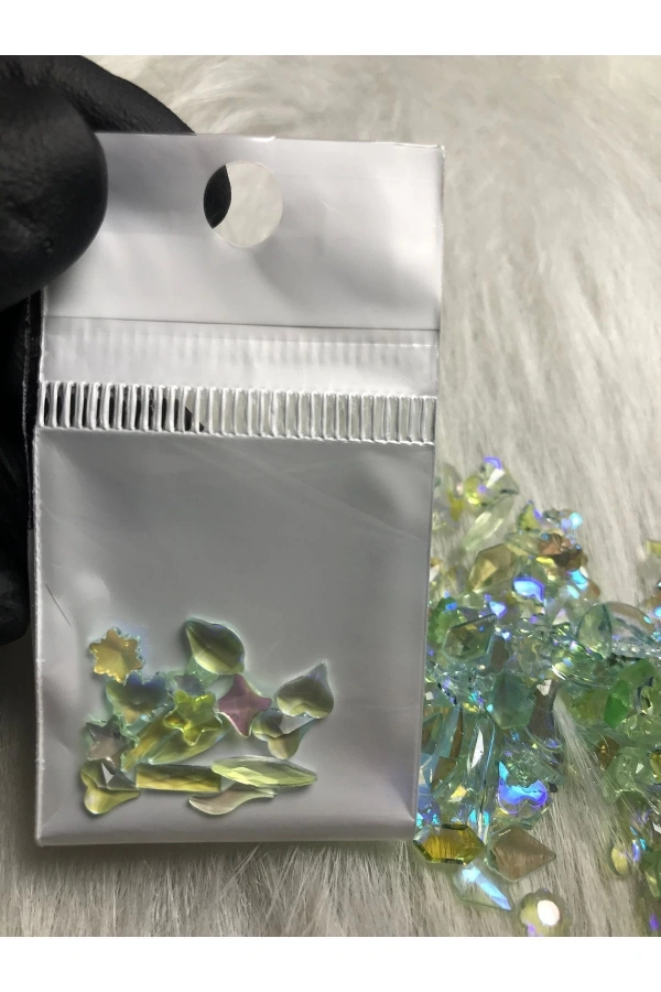 Holografik 3D Karışık Şekilli Nail Art Taşları