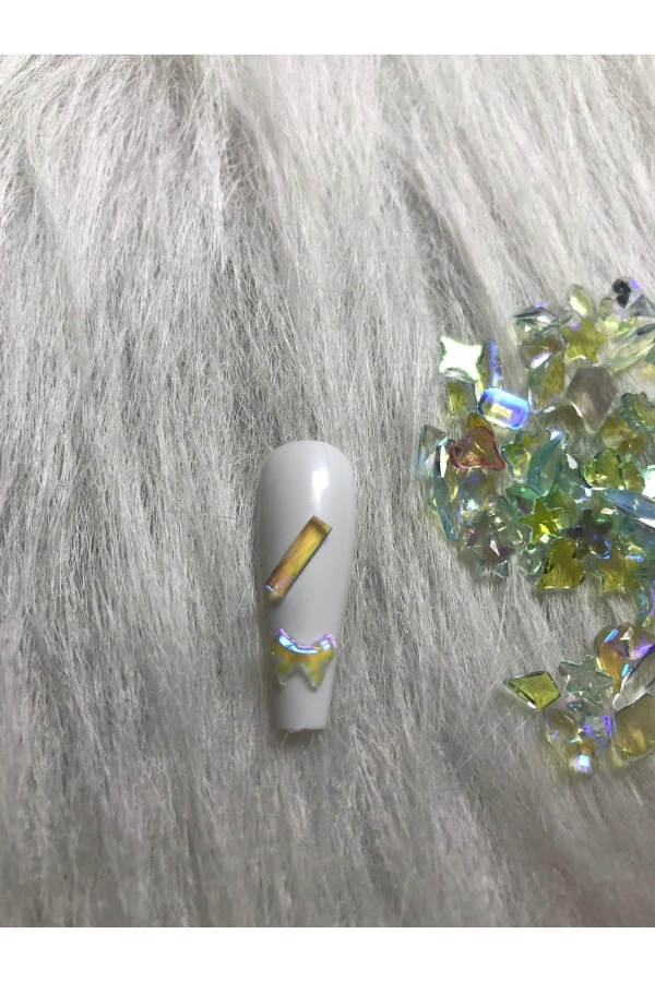Holografik 3D Karışık Şekilli Nail Art Taşları