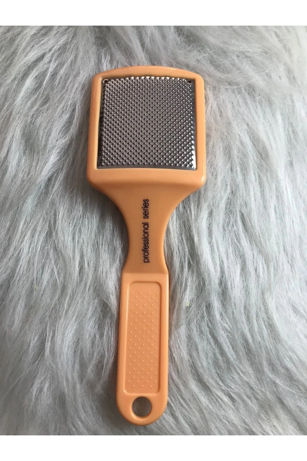 Profesyonel Topuk Rendesi – Ayak Bakımı İçin