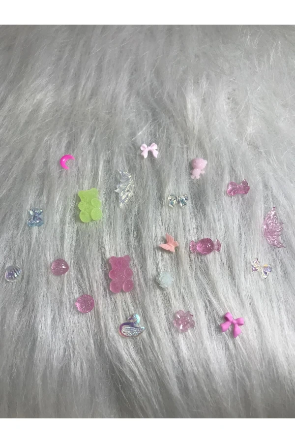 20 Adet Hologramlı ve Karışık Figür Charm Tırnak Süsü