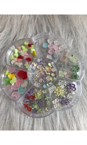 Renkli Nail Art Süs Seti – Kalp, Gül, Kiraz Charm ve Işıltılı Taşlar