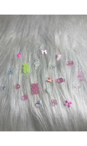 20 Adet Hologramlı ve Karışık Figür Charm Tırnak Süsü