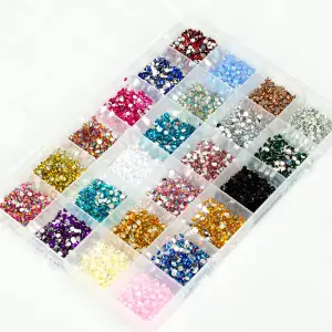 Renkli Tırnak Taşı Seti 24’lü Nail Art Süsleme Parlak Kristal Boncuk Seti QA-302