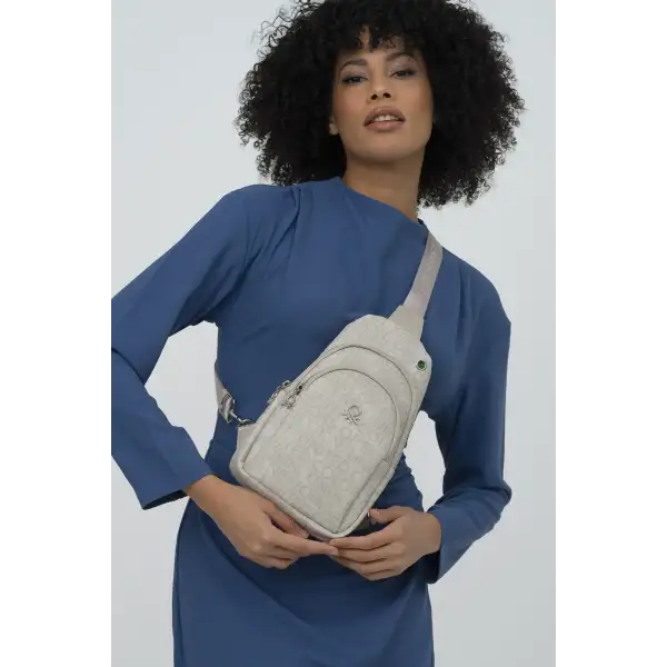 United Colors of Benetton Bnt-1286 Kadın Vücut Çantası