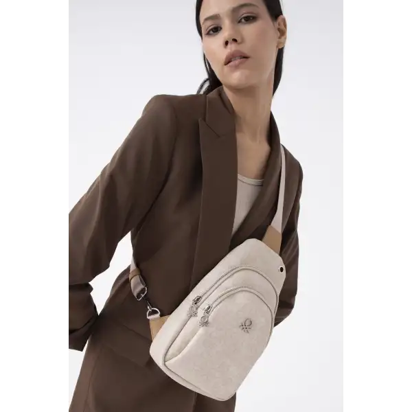 United Colors of Benetton Bnt-1286 Kadın Vücut Çantası