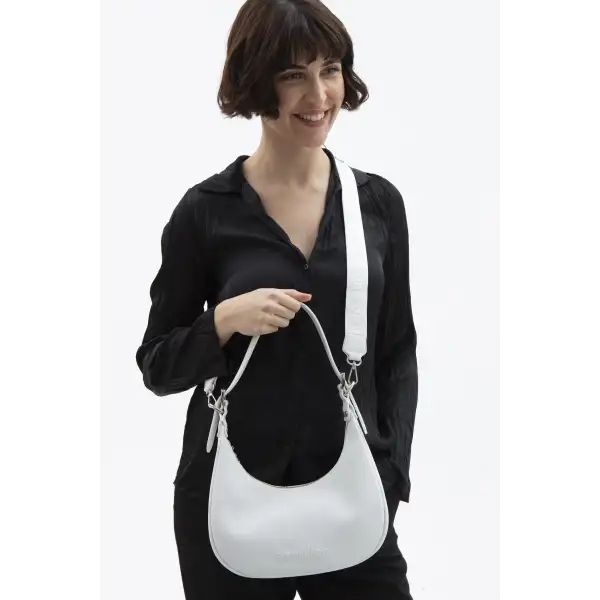 United Colors of Benetton BENETTON KADIN KOL ÇANTASI BNT1592