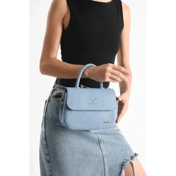 Kısa ve Uzun Askılı Çapraz Çanta – Şıklık ve Fonksiyonellik Bir Arada