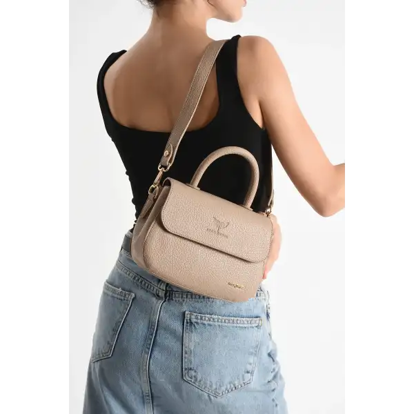 Kısa ve Uzun Askılı Çapraz Çanta – Şıklık ve Fonksiyonellik Bir Arada