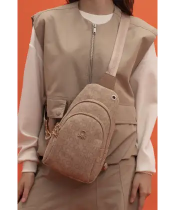 BENETTON KADIN VÜCUT ÇANTASI BNT1380