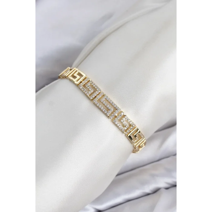 Mey İthalat® CM Labirent Model Zirkon Taşlı VIP Seri Gold Renk Pirinç Kadın Bileklik