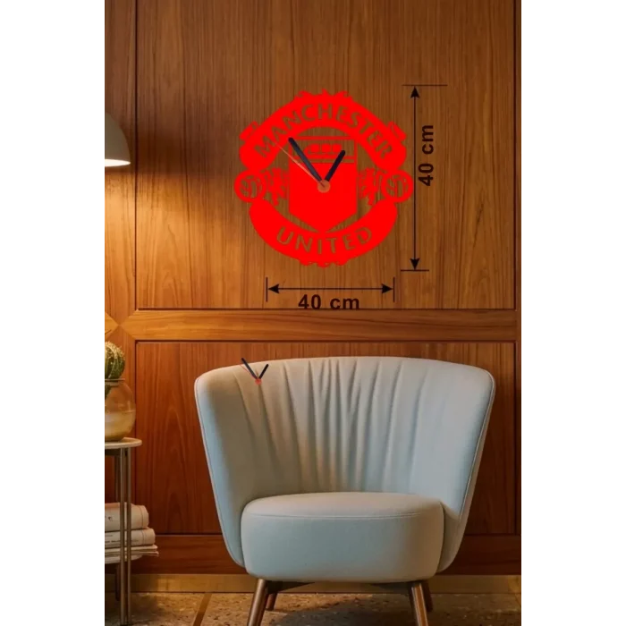 Mey İthalat® Manchester United Logolu Ahşap Duvar Saati - 40x40 cm Taraftar Hediyesi