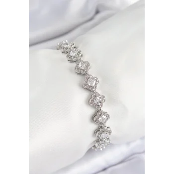 Mey İthalat® Pirinç Zirkon Taşlı Yonca Baget Model Gümüş Renk VIP Seri Kadın Bileklik