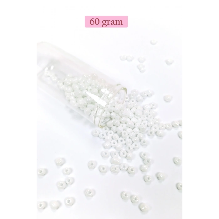 Dökme Cam Kum Boncuk Büyük Boy (6/0) 4 mm - 60 Gram - Kar Beyaz - BNC109