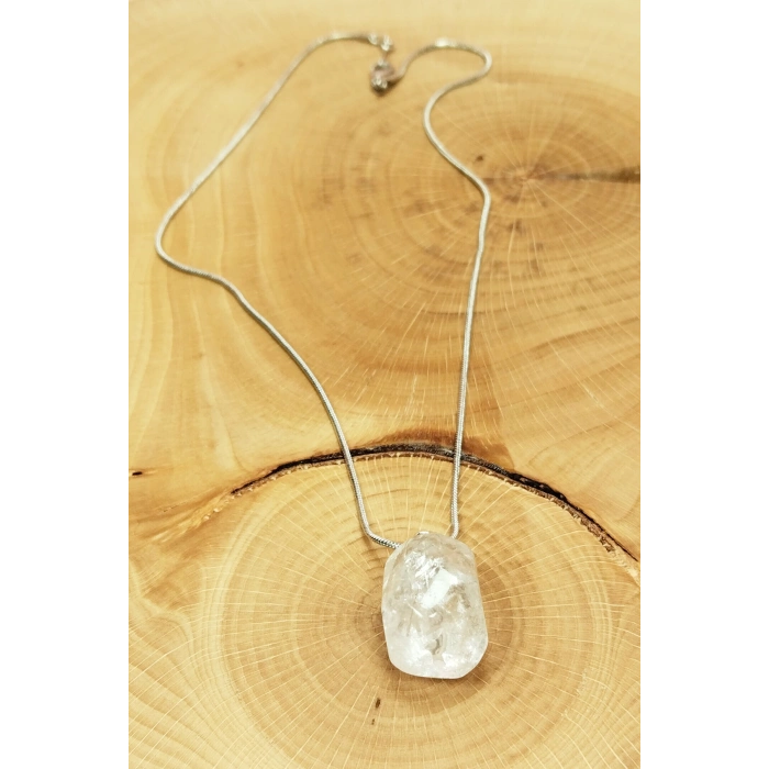 Kuvars Doğal Taşı Zincirli El Yapımı Kolye Uç: 2 cm Zincir: 20 cm Kutulu