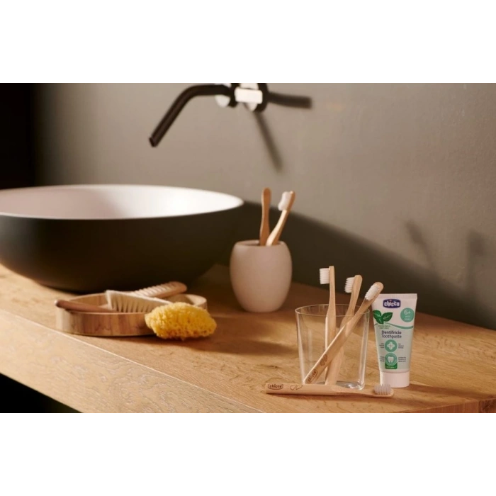 Mey İthalat®   Bamboo Diş Fırçası 3+ Yaş