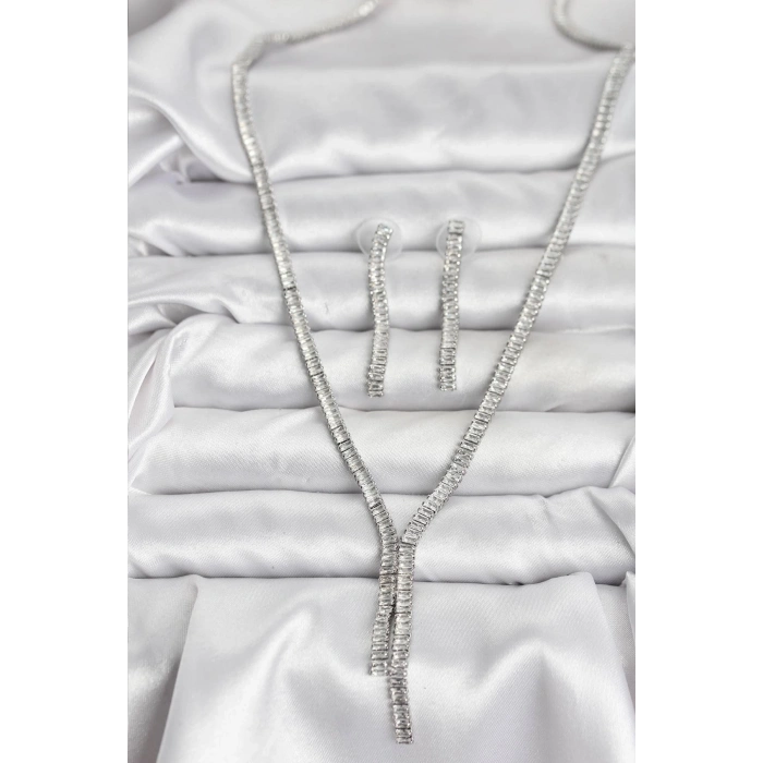 Mey İthalat® Gümüş Renk Baget Zirkon Taşlı Kadın Kolye Küpe Set