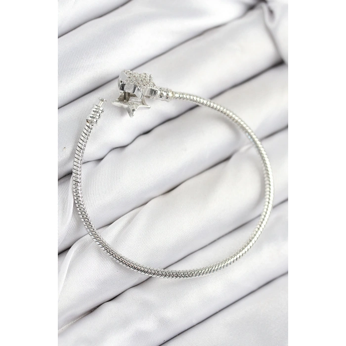 Mey İthalat® Pirinç Charm Zirkon Taşlı Yıldız Model Gümüş Renk Kadın Bileklik