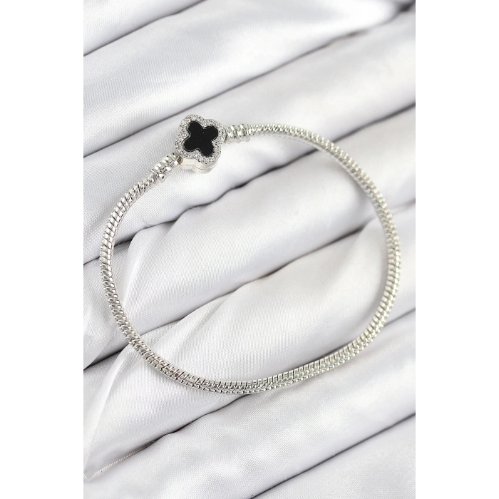 Mey İthalat® Pirinç Charm Zirkon Taşlı Yonca Model Gümüş Renk Kadın Bileklik