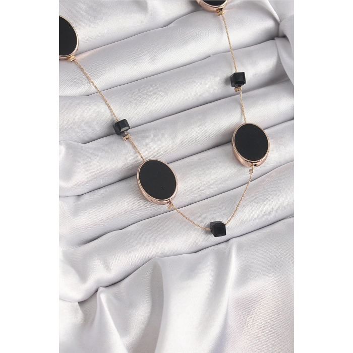 Mey İthalat® Pirinç Gold Renk Siyah Renk Oval Siyah Küp Detay Kadın Kolye