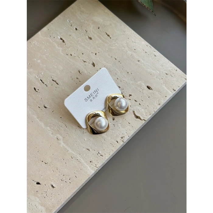 Taşlı Küpe - Beyaz