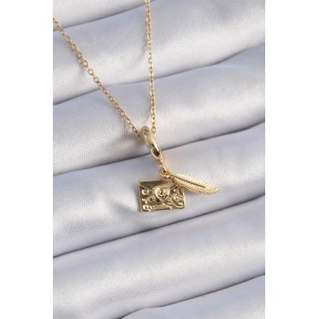 Mey İthalat® 316L Çelik Gold Renk Kalp Detay Mektup Figür Charm Model Kadın Kolye
