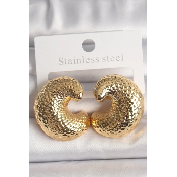 Mey İthalat® Pirinç Gold Renk Yılan Sırtı İşlemeli Yarım Halka Model Kadın Küpe
