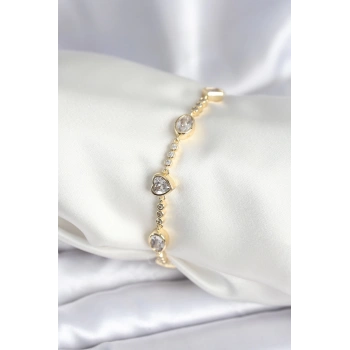 Mey İthalat® Pirinç Gold Renk Zirkon Taşlı Kalpli Model Kadın Bileklik
