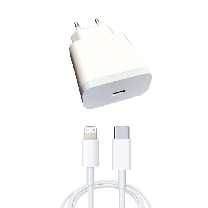 İphone Lightning Uçlu Hızlı Şarj Aleti 3A/18W 1.2 Metre Kablolu Hızlı Şarj Cihazı