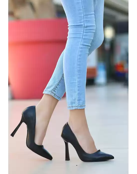 Jirda Siyah Cilt Stiletto Ayakkabı