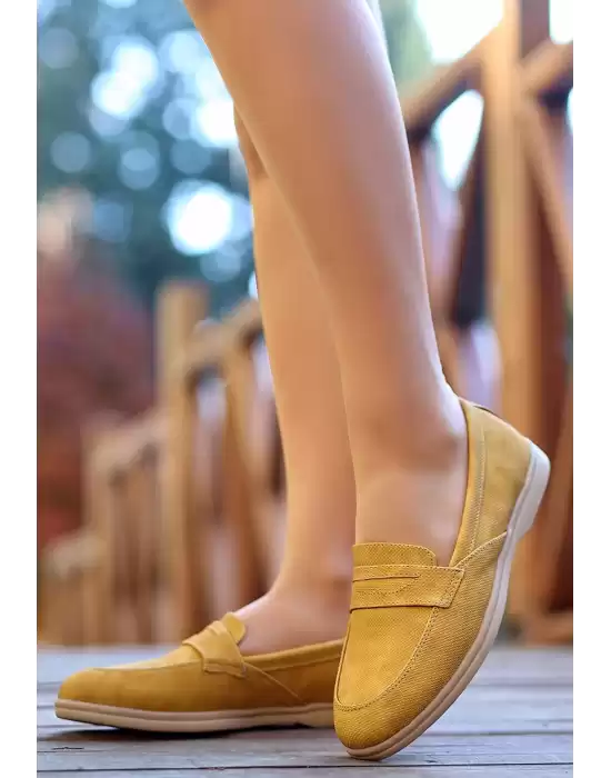 Ella Hardal Sarısı Cilt Desenli Babet Ayakkabı