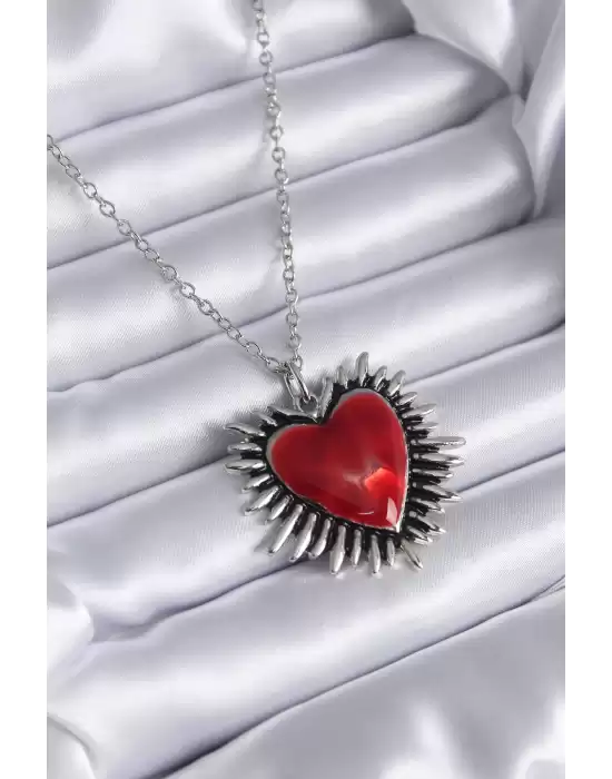 Gümüş Renk Dikenli Kırmızı Kalp Model Kadın Kolye