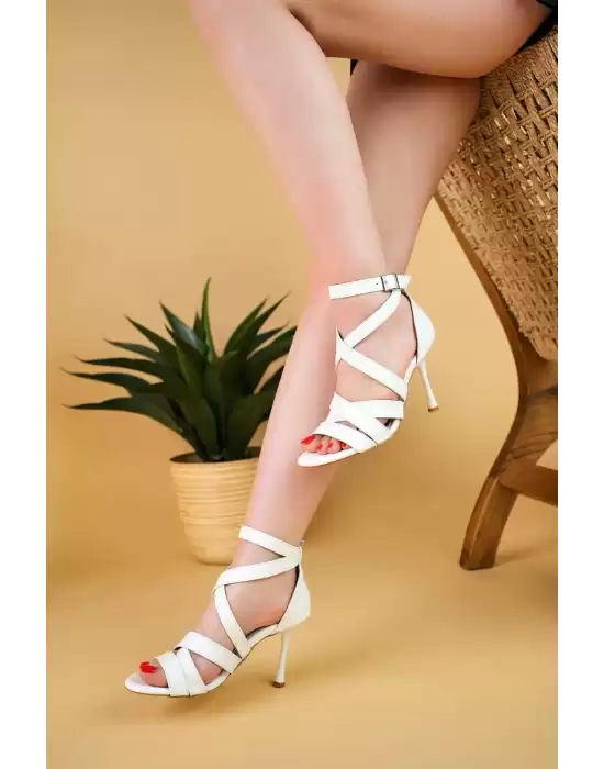 Mariya Beyaz Cit Topuklu Ayakkabı