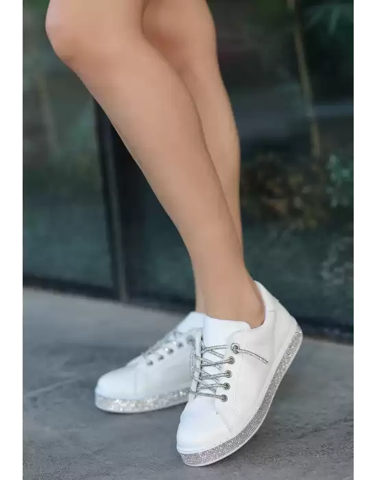 Vasie Beyaz Cilt Bağcıklı Spor Ayakkabı