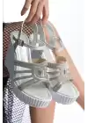 Mosty Gümüş Cilt Boncuk İşlemeli Sandalet