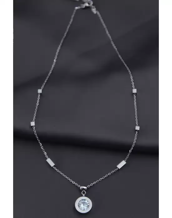 Çelik Silver Renk Kristal Taşlı Oval Tasarımlı Kadın Kolye