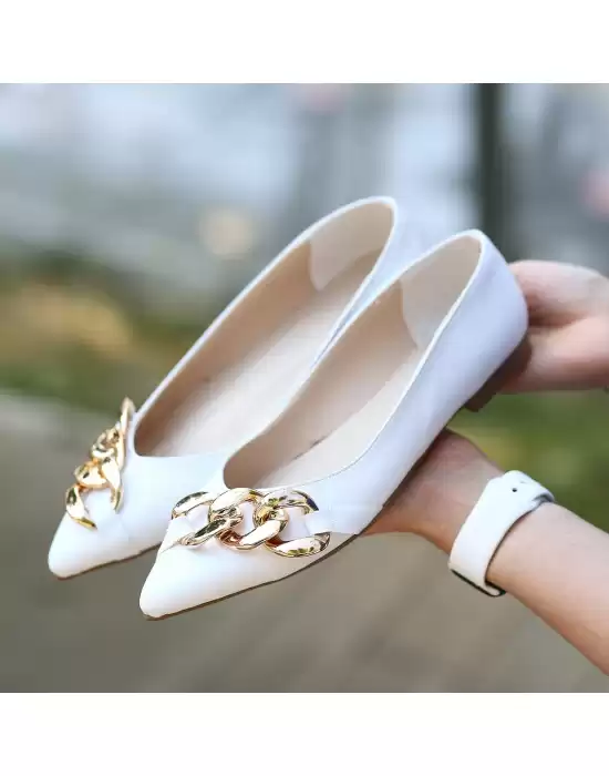 Popi Beyaz Cilt Zincirli Babet Ayakkabı