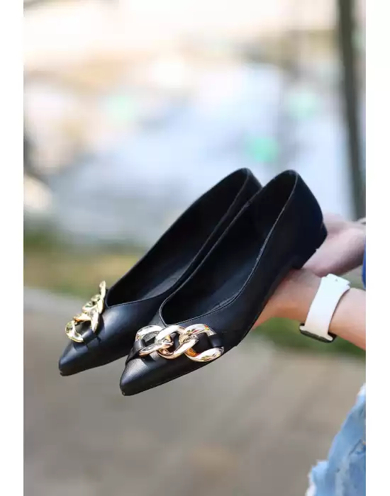 Popi Siyah Cilt Zincirli Babet Ayakkabı