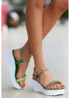 Erika Yeşil Boncuk İşlemeli Dolgu Topuk Sandalet